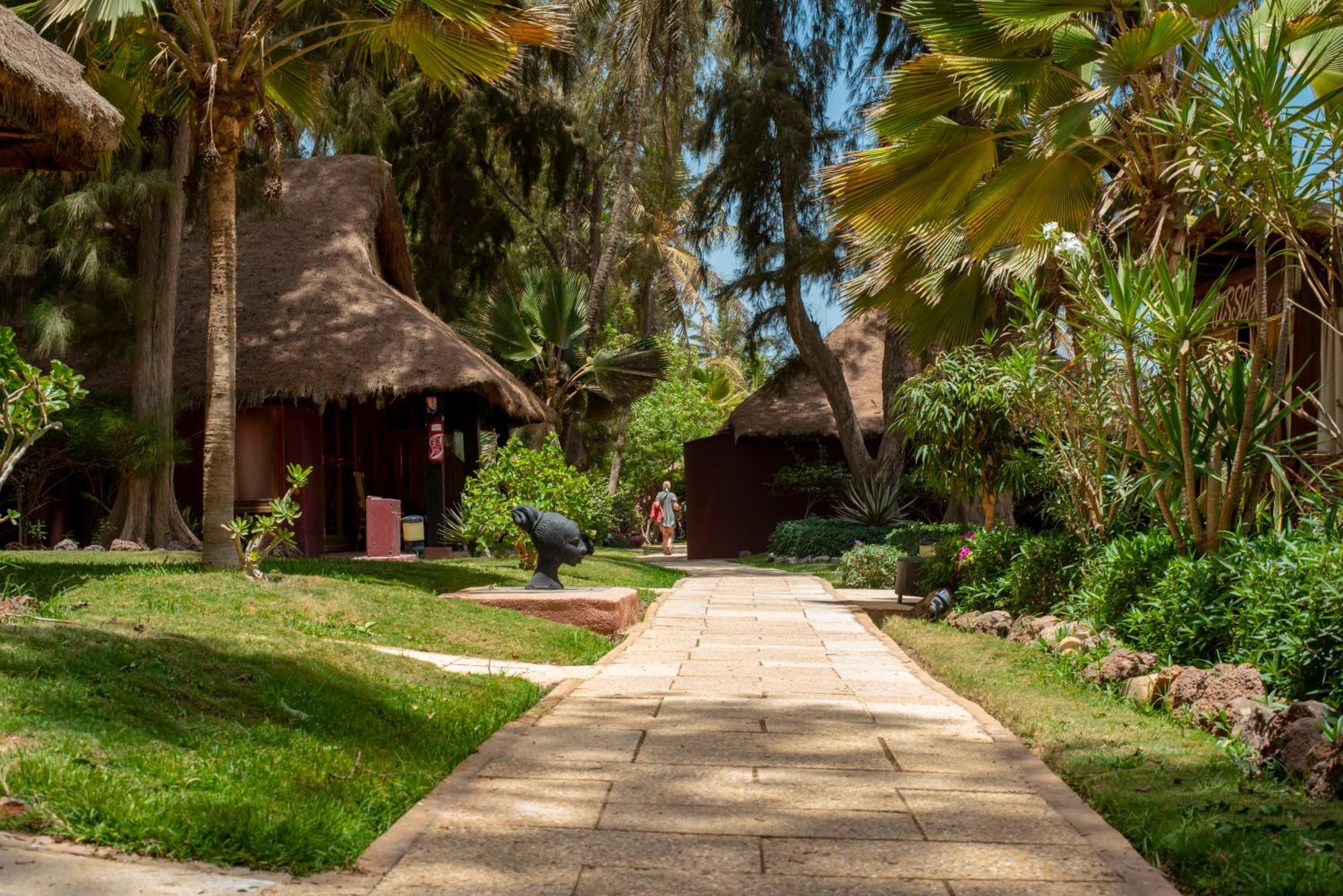 Royal Horizon Baobab Hotel Somone Exterior photo